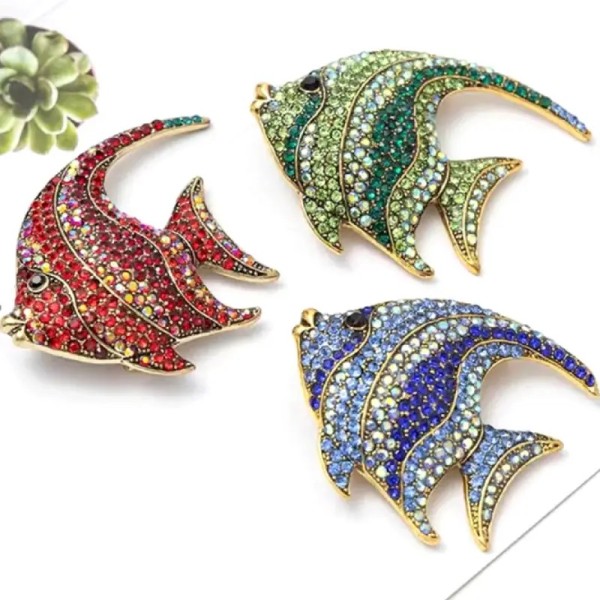 broche multicolore aroa en forme de poisson