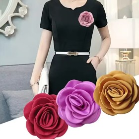 broche fleur tissu en forme de camélia