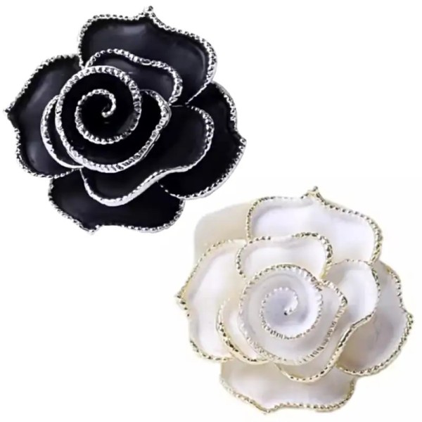 broche rose en émail avec strass isola