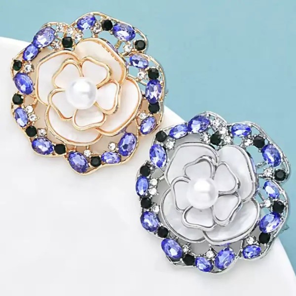 broche beth royale et baroque