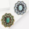 broche runa royale et baroque avec strass