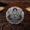 broche argentée awen style vintage esprit nordique