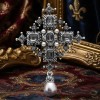 broche royale éléonore en forme de croix