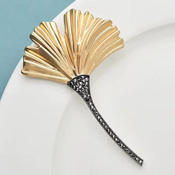 broche veste mariage aki