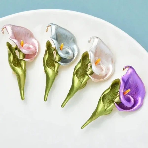 broche fleur arum mariage