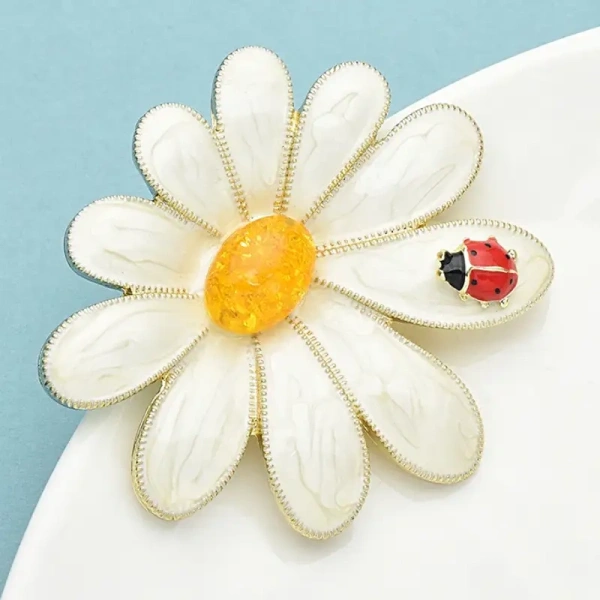 broche fleur mariage coccinella émaillée