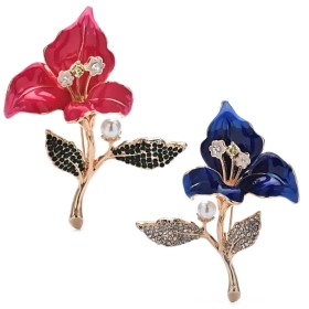 broche fleur de lys amaryllis avec strass