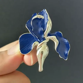 broche mariage fleur bleue cléo