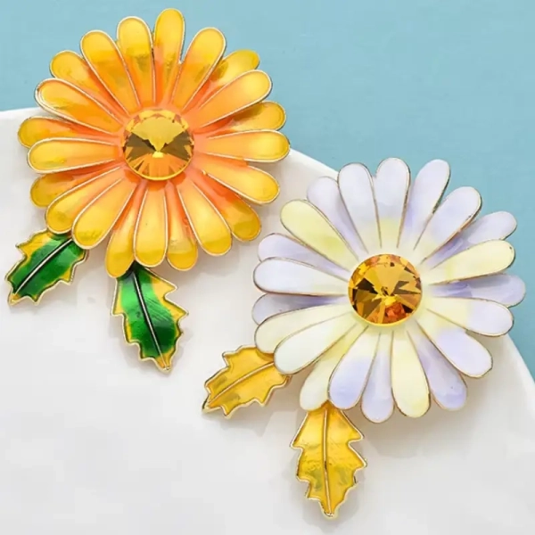 Accessoire mode femme : broche fleur colorée idéale pour un look champêtre ou une veste en jean