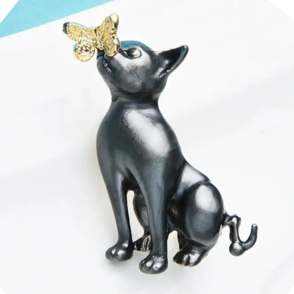 broche chat noir lurian avec papillon