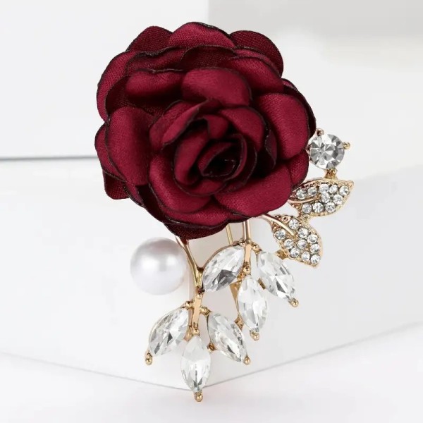 broche rose rouge selwyn